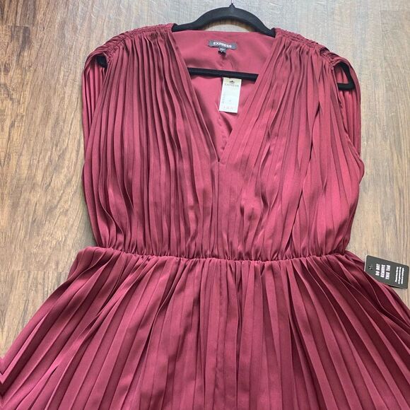 Express plaited dress size L - Picture 9 of 10